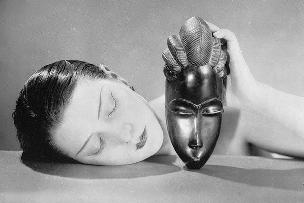 Man Ray umbrales
